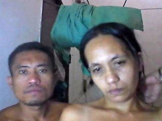 Filipina Mom Shanell Danatil And Her Bf On Cam Porn D4