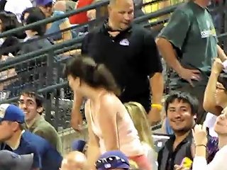 A Hairy Hippy Woman With Hairy Pits In Public Free Porn 11